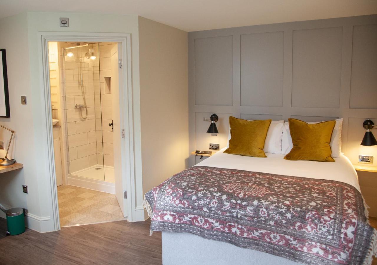 The Kings Arms Hotel Malmesbury Ruang foto